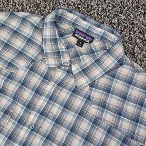 Patagonia Bandito Shirt Mens XL Blue Plaid Snap Short Sleeve Vented 54025